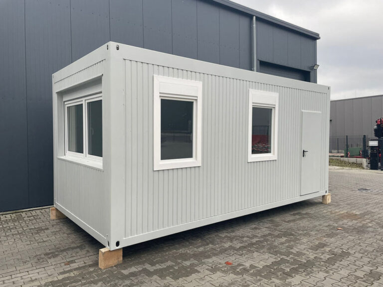 Contenedor de oficina 6,75×2,42 m – módulo prefabricado profesional de 16 m²