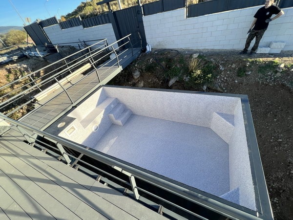 Piscina en contenedor marítimo de 20 pies semienterrada o sobre suelo. - Imagen 13